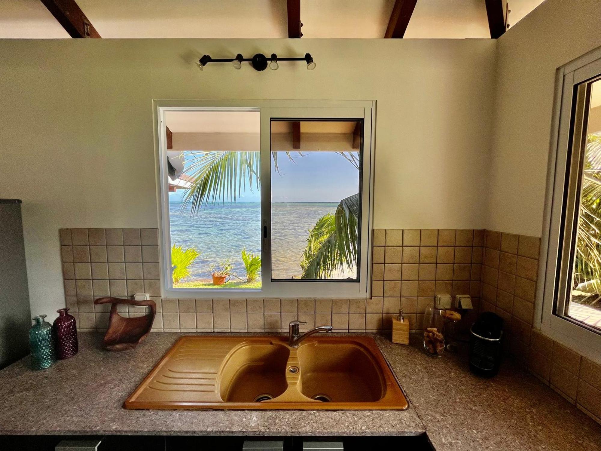 O'Coco Bungalow- Breathtaking Waterfront Views, Endless Memories Paea Buitenkant foto